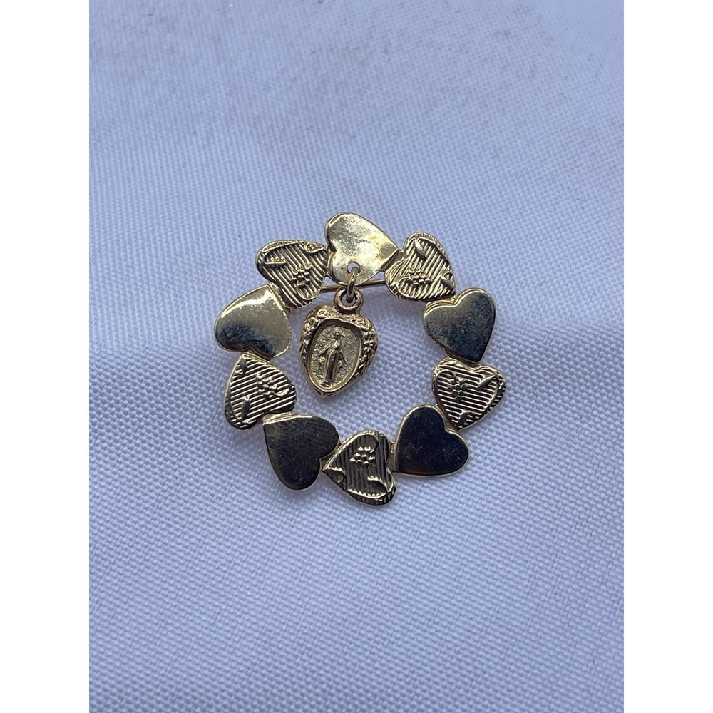 Vintage Gold Tone Religious Heart Wreath Mary Dangle Heart Brooch B27